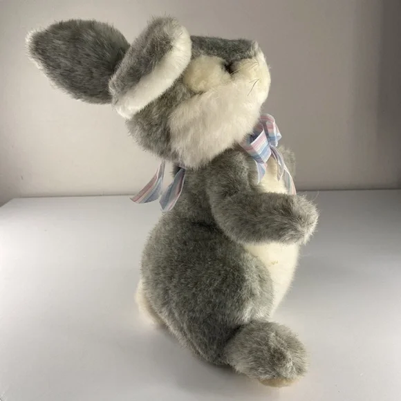 Vintage Avanti Wallace 1984 Applause Bunny Rabbit Plush - Picture 5 of 7